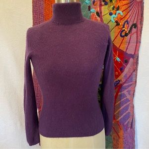 Pure cashmere XS/S purple turtleneck sweater.